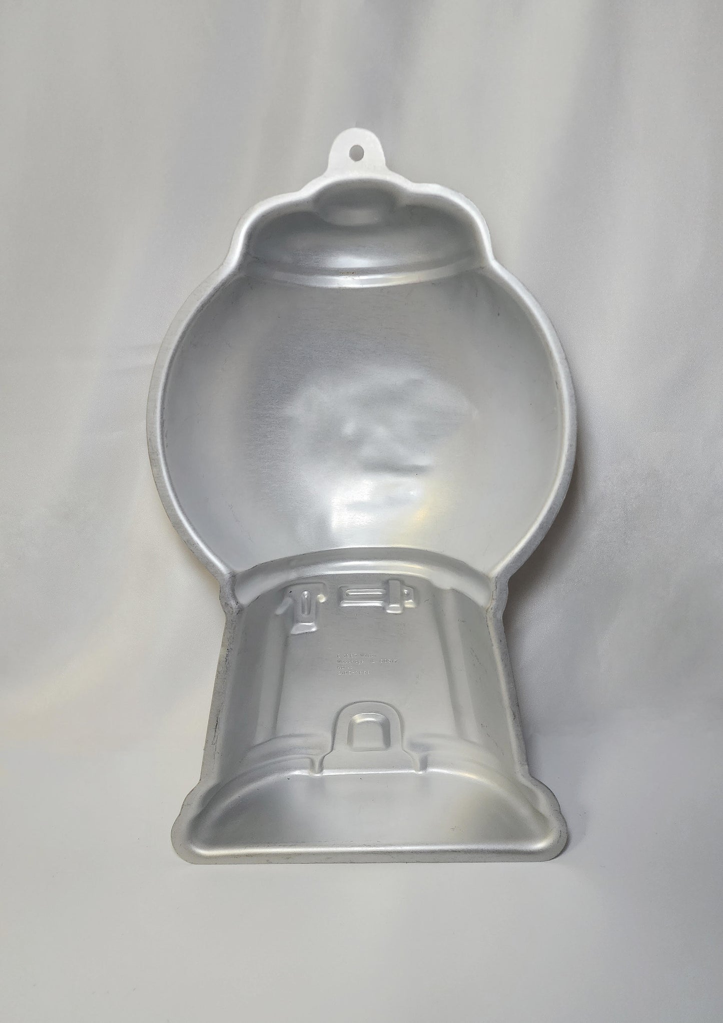Bubble Gum Dispenser Cake Pan