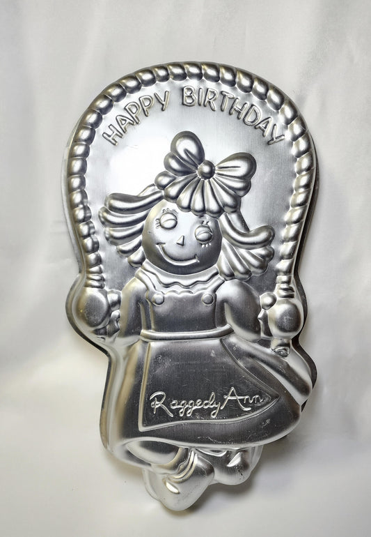 Raggedy Ann Happy Birthday Jumping Rope Cake Pan