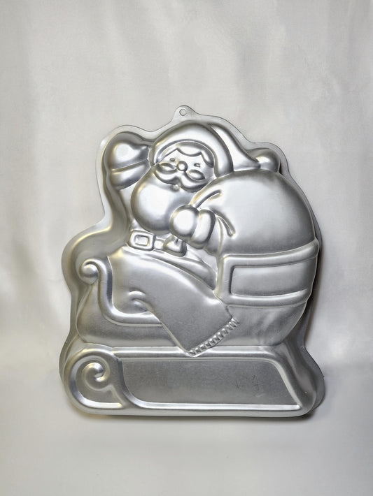 Santa And Sleigh Cake Pan