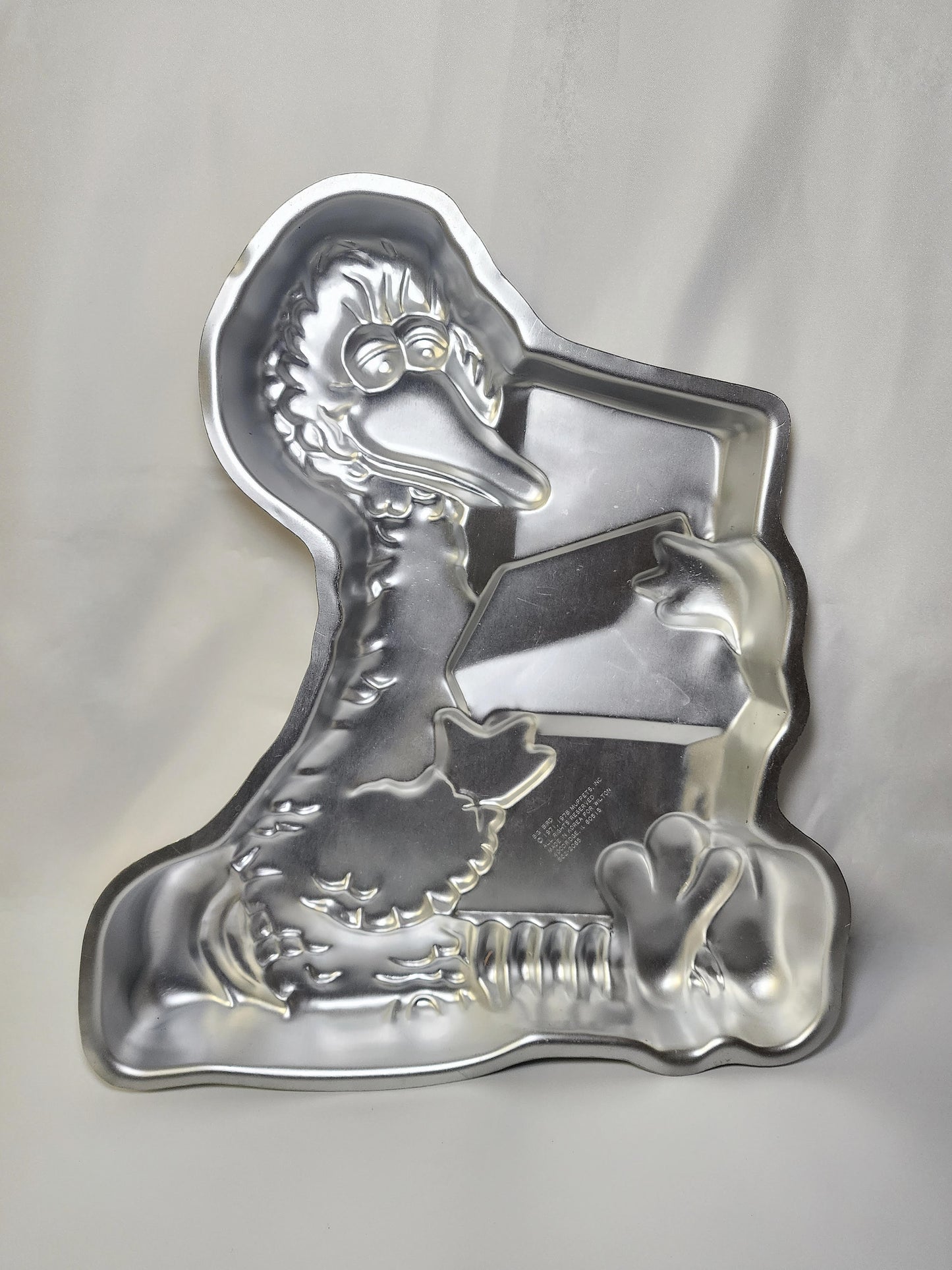 Big Bird With Books Cake Pan