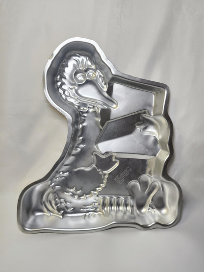 Big Bird With Books Cake Pan