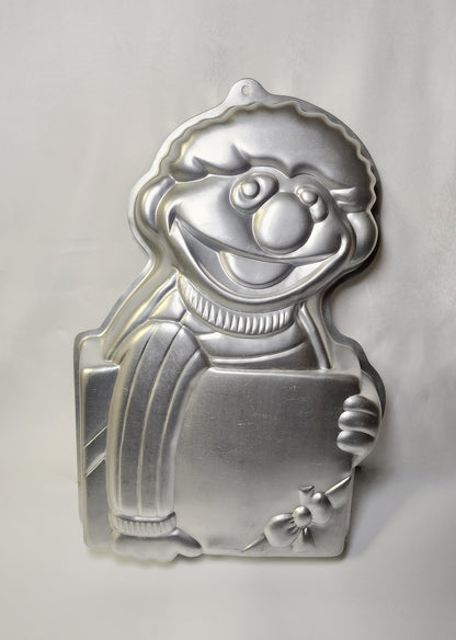 Ernie Cake Pan
