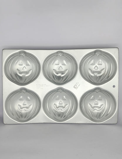 Mini Pumpkins Cake Pan