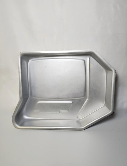 Classic Old Computer Cake Pan