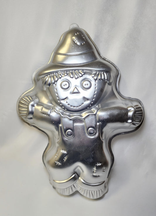 Scarecrow Cake Pan