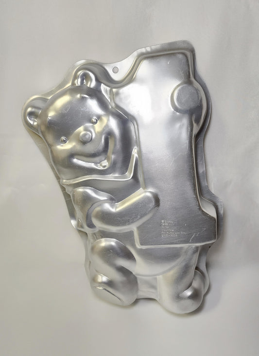 Winnie The Pooh Number 1 Cake Pan