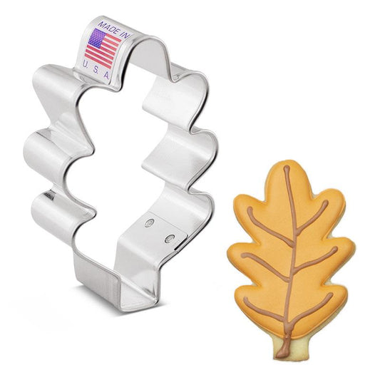 Small Oak Leaf Cookie Cutter, 3" 3" x 1.93"